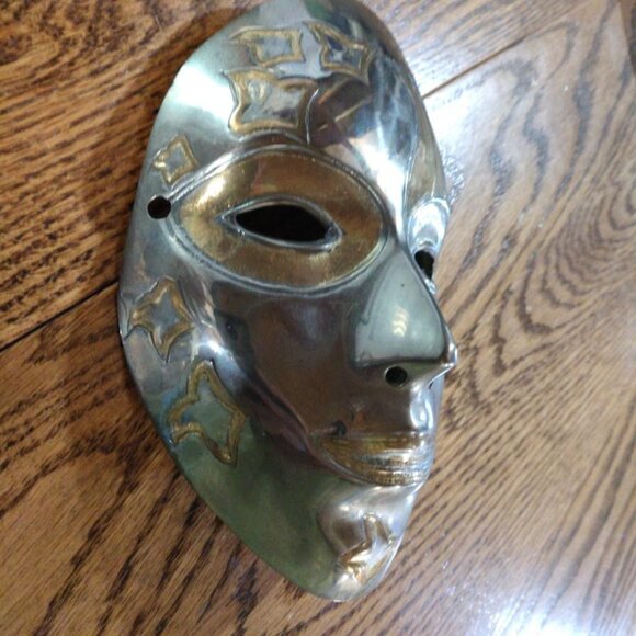 Vintage Brass Mask - Made in India - Picture 6 of 8